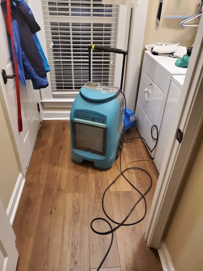 Commercial dehumidifier deployed for Crawl Space Restoration in Rosedale
